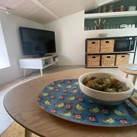 Charming Bright In The Heart Of The La Rochelle (Charente-Maritime)